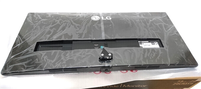 LGのウルトラワイドモニター「29UM59-P」（2560×1080）を買ってみた！VESAマウント注意点など。※後継は29WL500-B