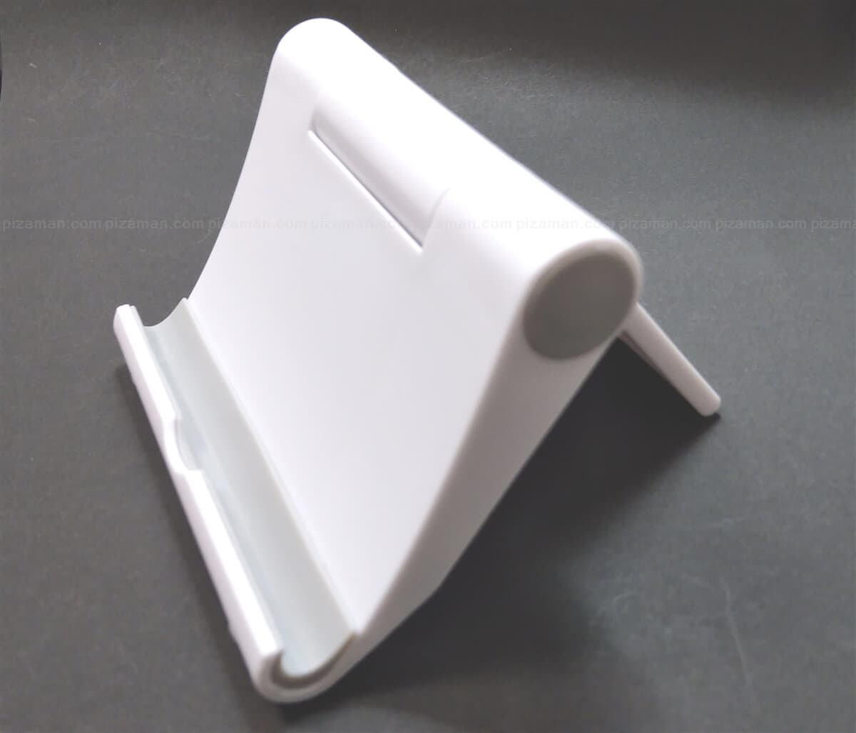 手軽に角度調整 ダイソーのスマホ用 ユニバーサルスタンド タブレットにも 格安スマホマイスターぴざまん
