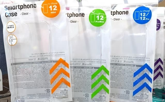 100均 ダイソー iPhone12 クリアケース ポリカーボネート